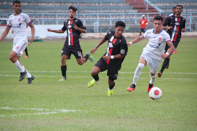 Penapolense vence Santacruzense no Sub-20