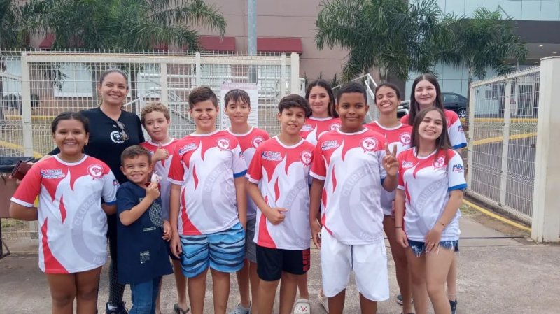 Equipe penapolense de natação participa de Jogos da Juventude