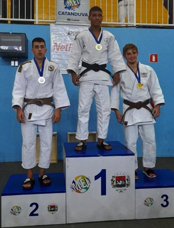 Judocas penapolenses conquistam medalhas em Catanduva e Ribeirão Preto 