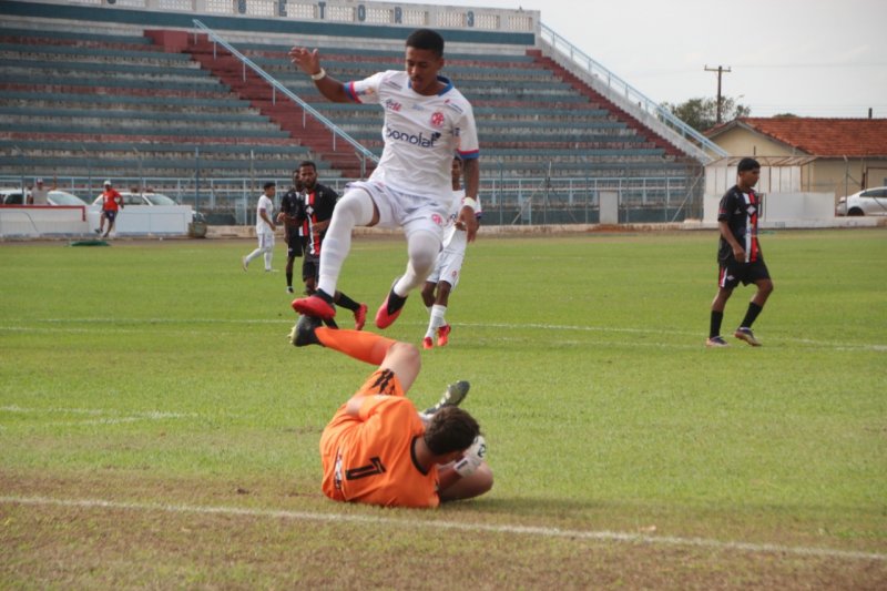CAP sub-20 encara o Vocem hoje 