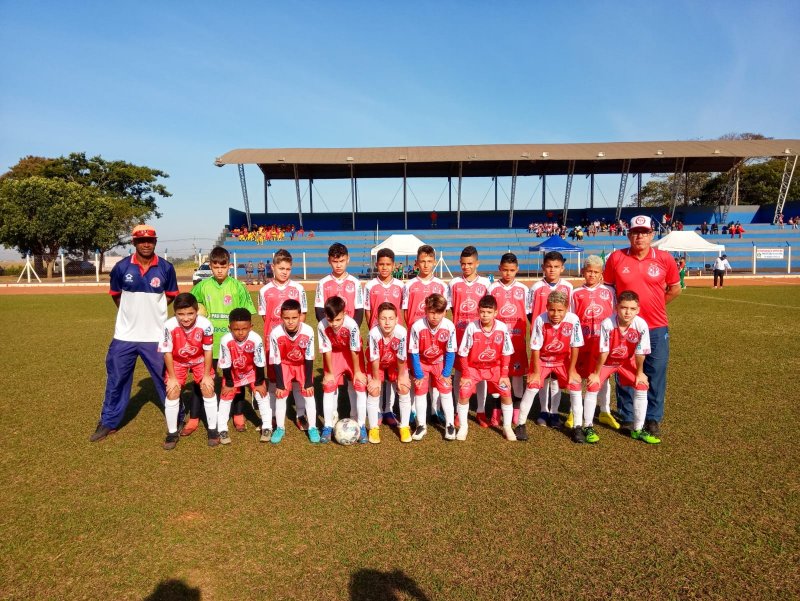 Sub-11 e Sub-13: Equipes penapolenses conquistam título em Martinópolis