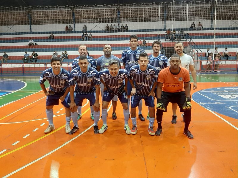 S.C. Vanzela e Real Madruga de Araçatuba são finalistas do Torneio Férias de Futsal