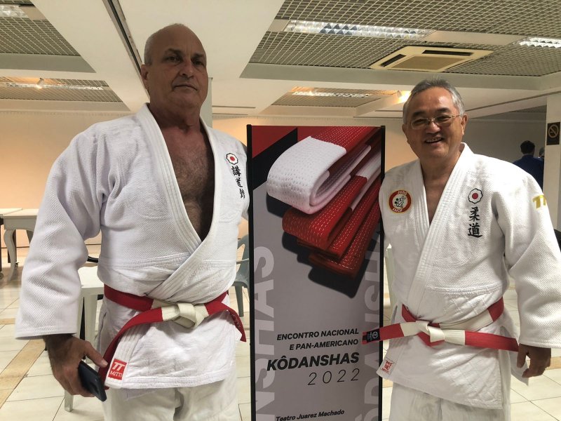 Judoca representa Penápolis em eventos esportivos em Santa Catarina