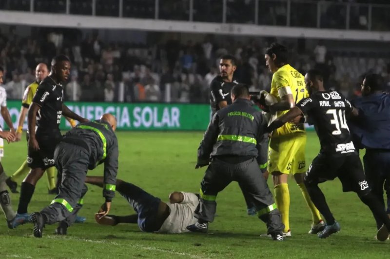 Portões fechados: Santos é punido por incidente contra o Corinthians