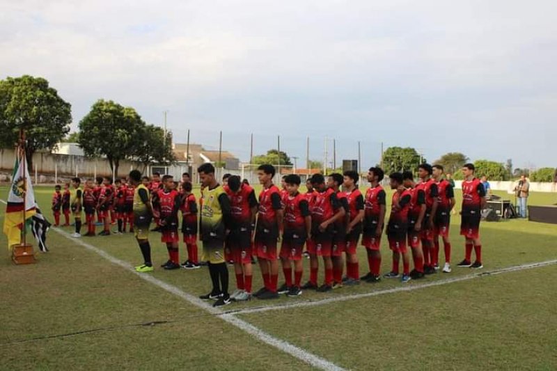 Bandeirante abre primeira escolinha fora de Birigui