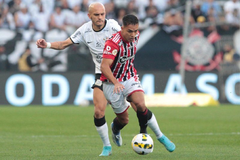 São Paulo recebe o Corinthians no Morumbi