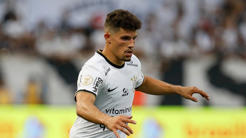 Rafael Ramos pode ser novidade no Corinthians contra o Cuiabá