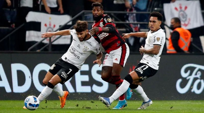 Corinthians e Flamengo fazem 1ª final da Copa do Brasil hoje