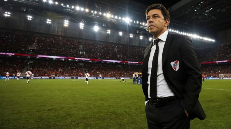 Gallardo anuncia que  sairá do River Plate
