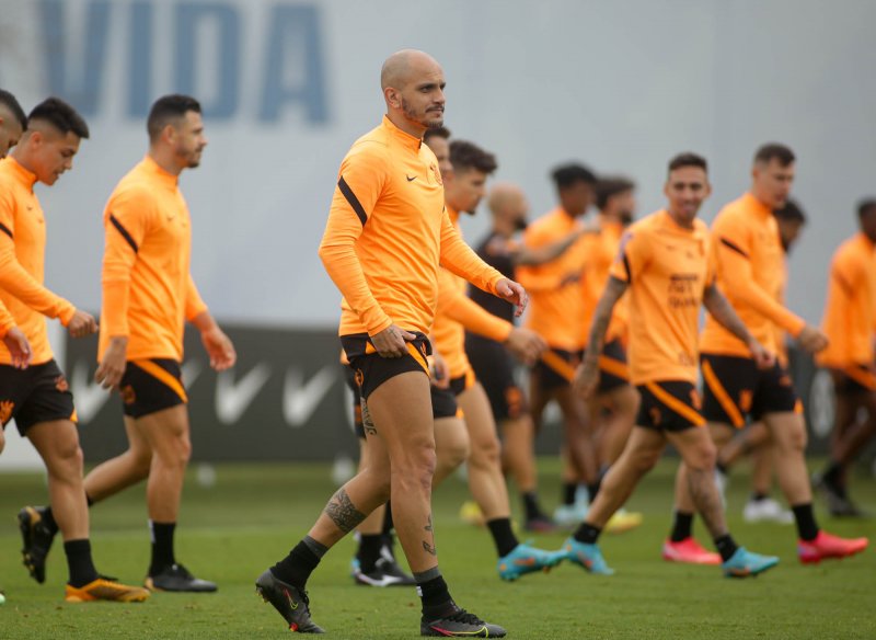 Corinthians e Flamengo decidem título da Copa do Brasil