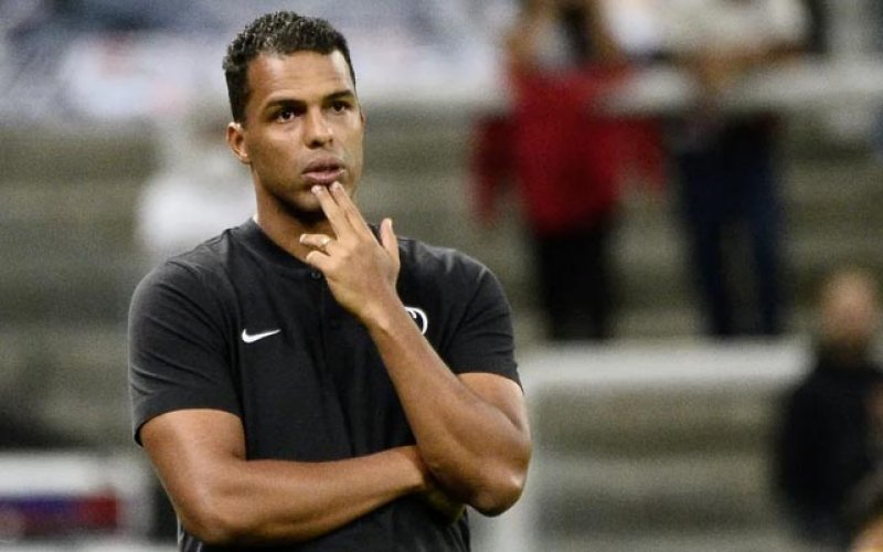 Fernando Lázaro é o novo técnico do Corinthians