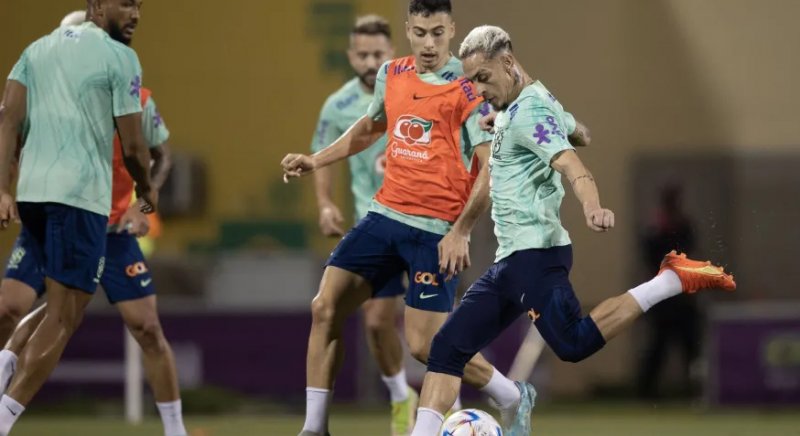 Seleção Brasileira fecha 1ª fase contra Camarões com time reserva