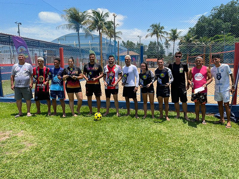 Marina e José Otávio vencem futvôlei