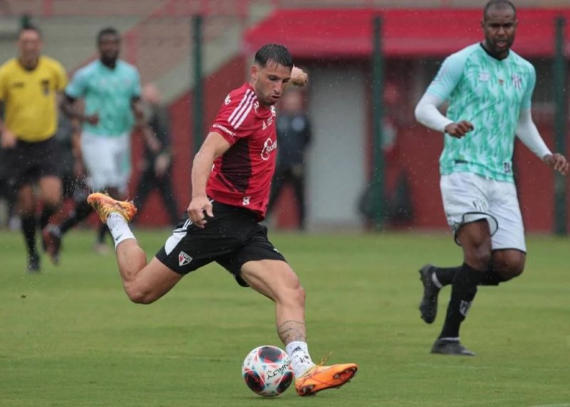 São Paulo goleia São Bernardo em último jogo-treino antes da estreia no Paulistão