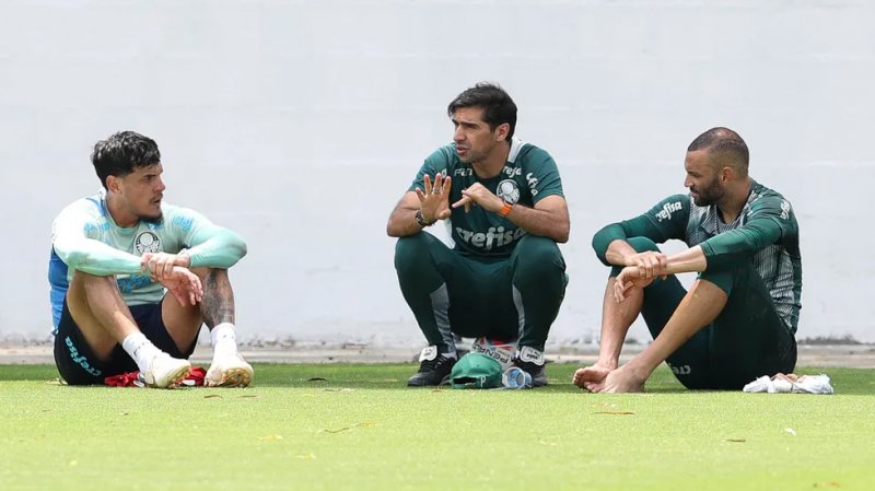 Abel deve ter força máxima contra a Inter de Limeira