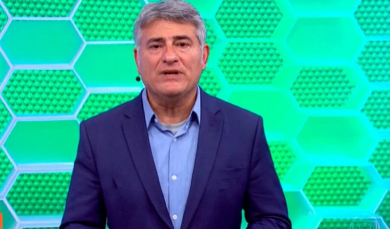 Record anuncia Cleber Machado para as partidas finais do Paulistão