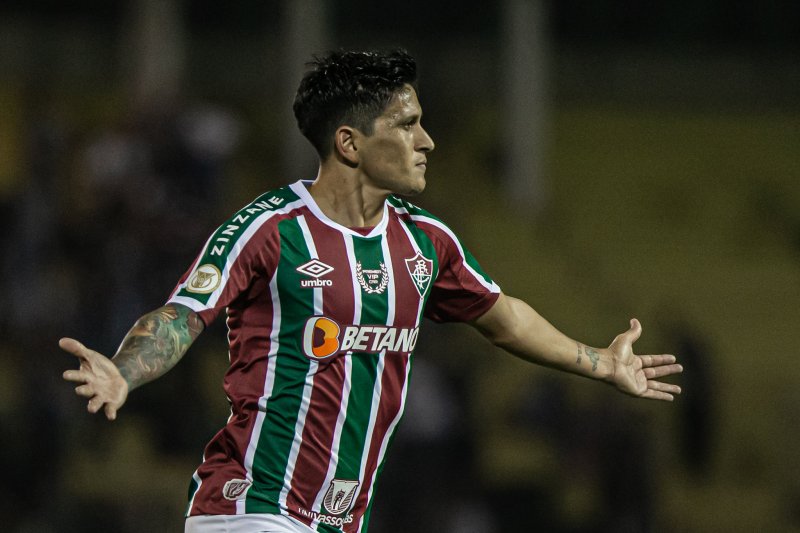 Fluminense atropela o Flamengo, reverte desvantagem e é bicampeão carioca