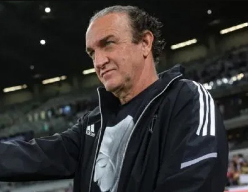 Timão oficializa Cuca como novo técnico