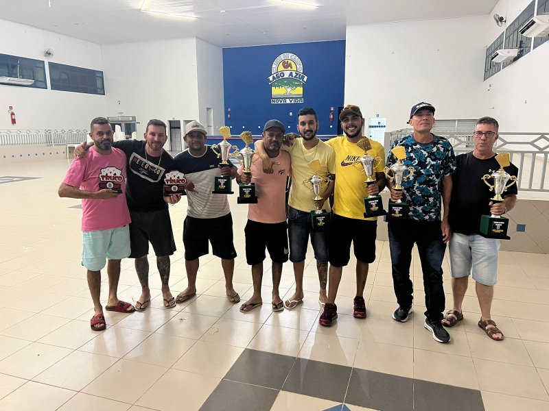 Panelinha e Ruan vencem torneio de truco no Clube de Campo Lago Azul
