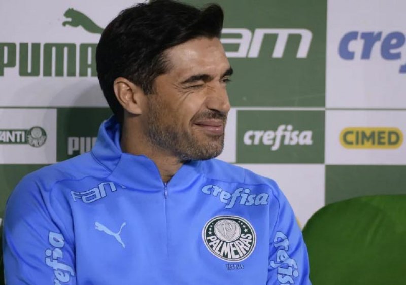 Após ganhar música, Abel se declara ao Palmeiras: 