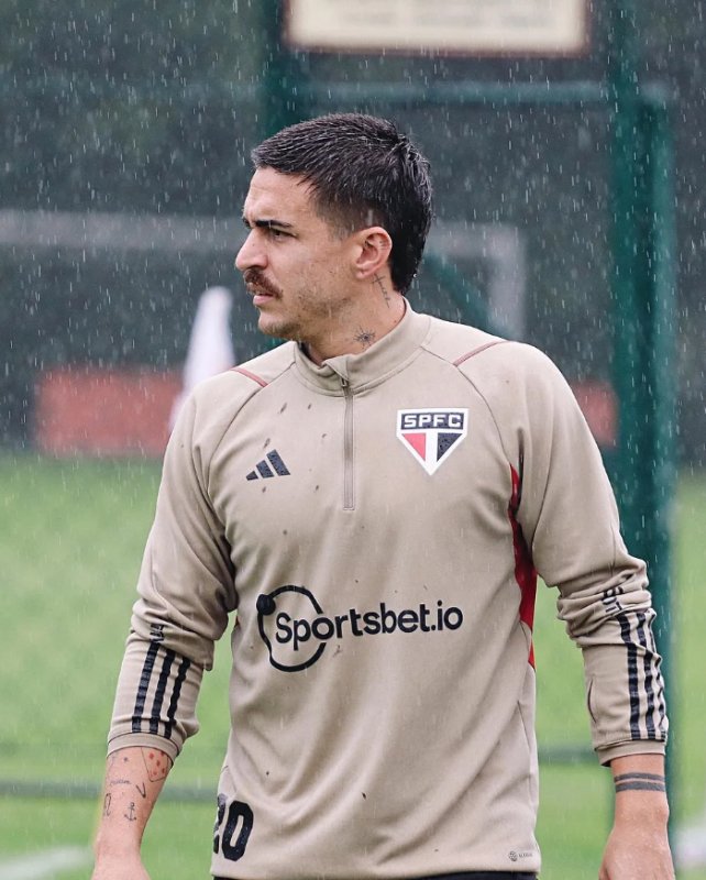 São Paulo deve enfrentar o Sport com força máxima