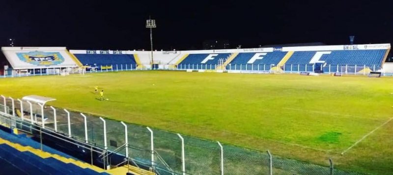 Penapolense joga amanhã em Fernandópolis