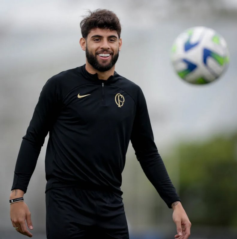 Corinthians enfrenta o Bragantino neste domingo