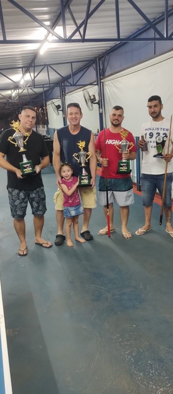 Jairo Henrique vence torneio de bilhar no Lago Azul