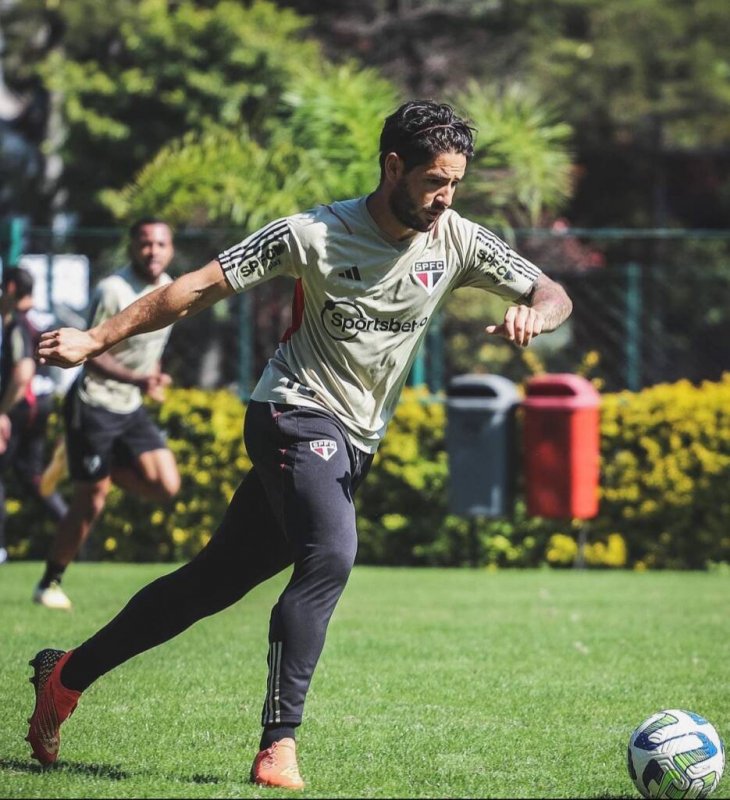 São Paulo pode ter Alexandre Pato contra Red Bull Bragantino