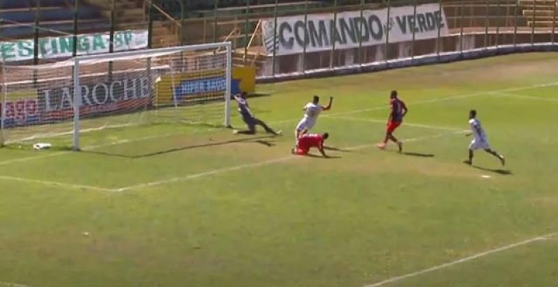 Francana vence Penapolense com gol aos 49 do segundo tempo