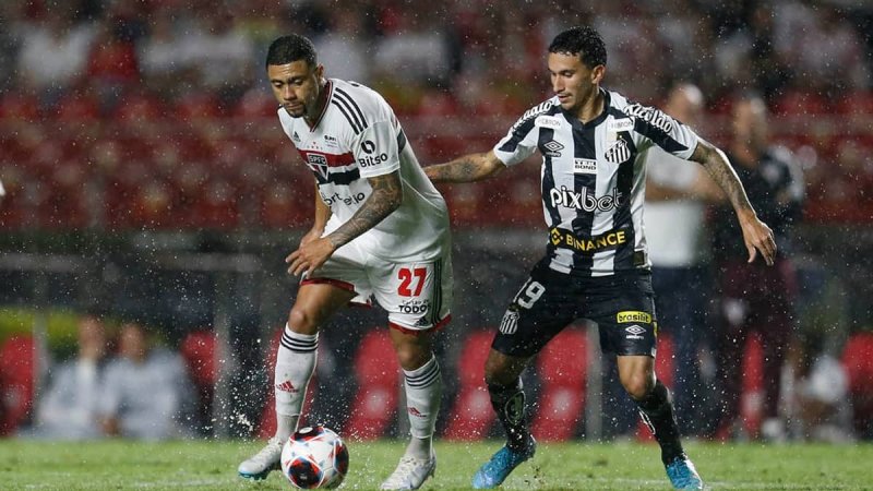 São Paulo e Santos travam duelo no Morumbi