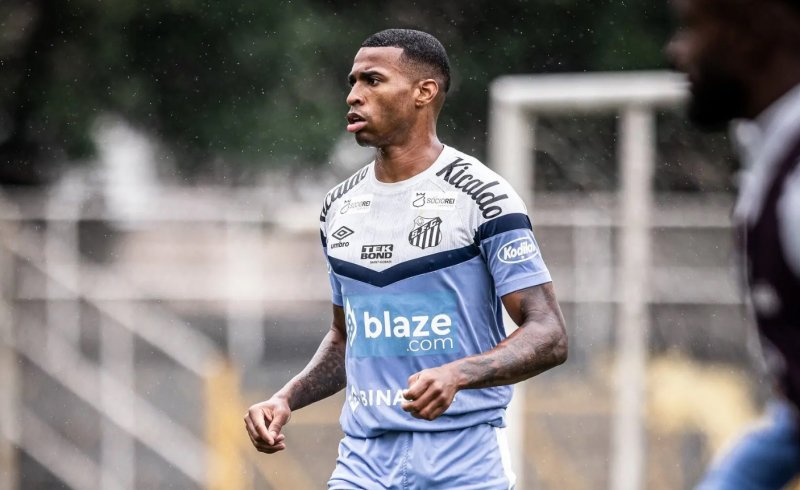 Santos: Turra muda esquema para jogo contra o Botafogo