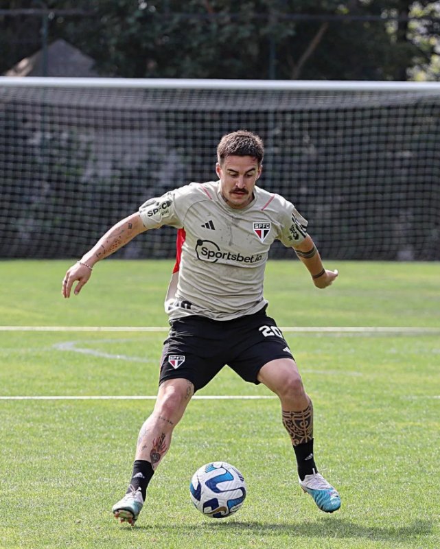 São Paulo define time para encarar o San Lorenzo hoje