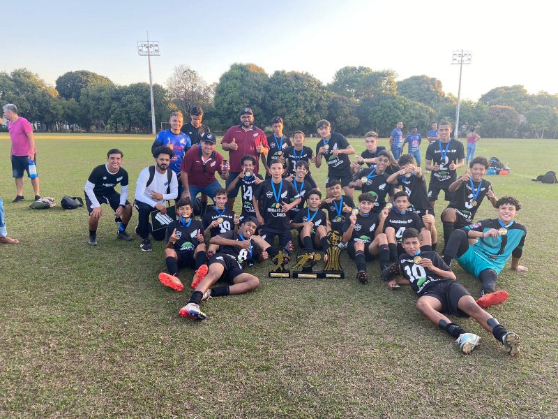 Olé Paulista/PM Luiziânia fica com o título do Sub-15