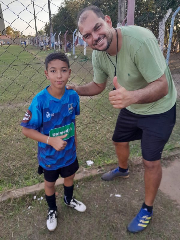 Atleta da Escolinha de Futebol do Guerra fará teste no Internacional