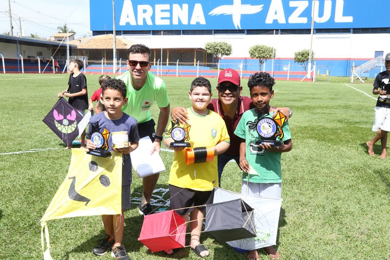 Lago Azul realiza festival de pipas