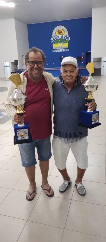 Zezinho Leiteiro e Valdomiro vencem truco