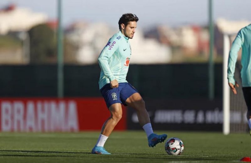 Abel fica sem quarteto e quer usar Data Fifa para recuperar jogadores no Palmeiras