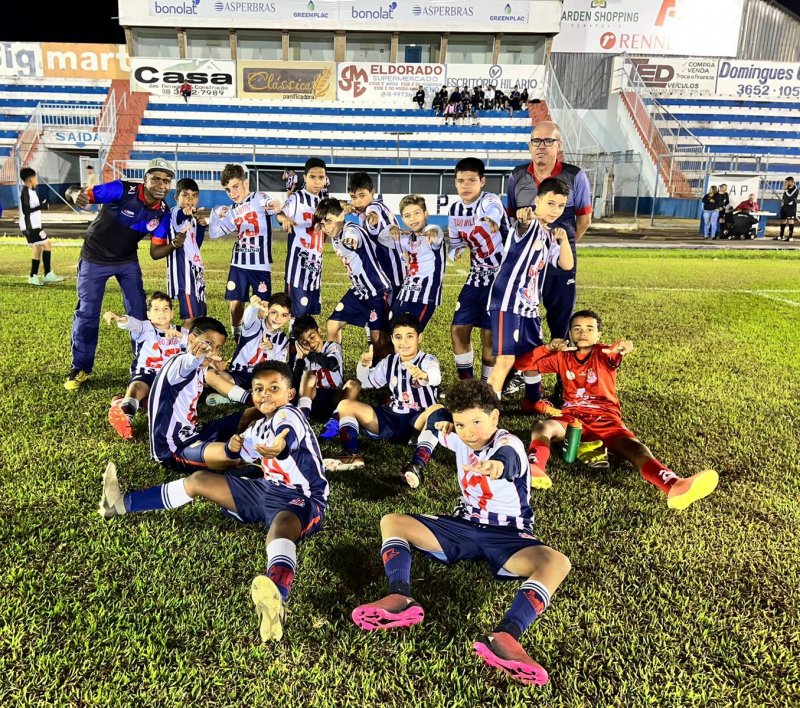 Equipes de futebol masculino de classificam em Campeonato Estadual