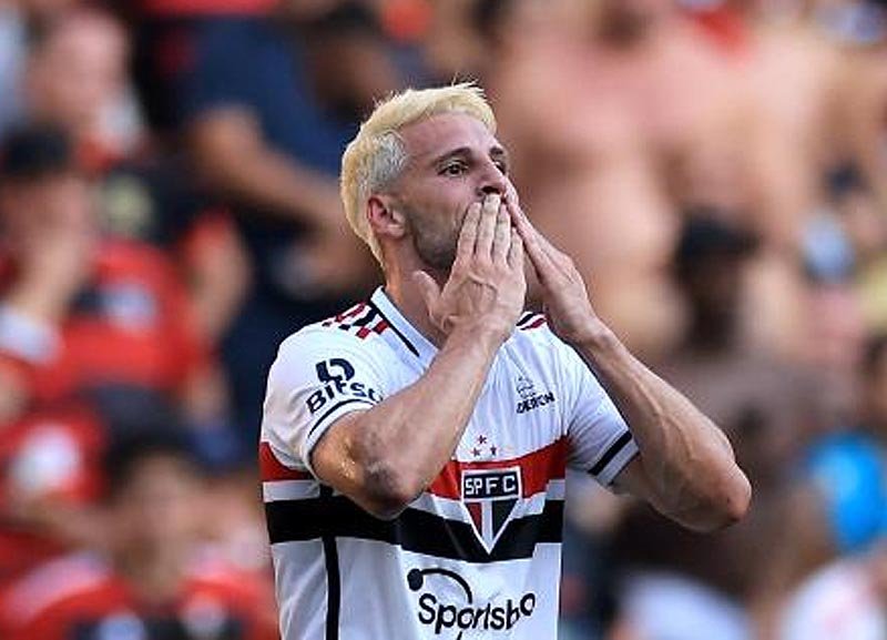 São Paulo vence Flamengo na partida de ida da final da Copa do Brasil