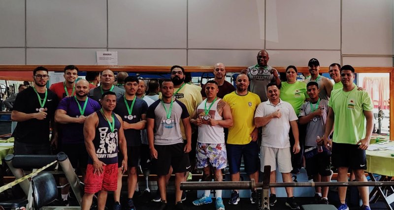 Lago Azul realiza torneio de supino