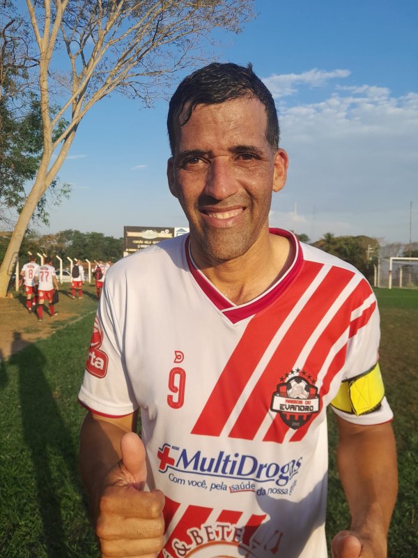 Zé Hiperved e Amigos do Evandro reabilitam-se na 1ª Divisão da 7ª Super Copa de Minicampo