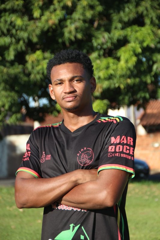 Ajax/Casa das Ferragens/Sportlins vence na 2ª Divisão e assume ponta