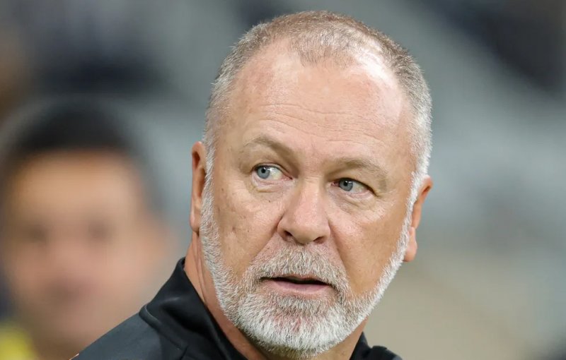 Corinthians e Athletico/PR fazem duelo na Neo Química