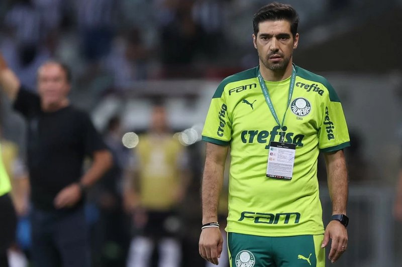 Abel Ferreira deixa futuro em aberto no Palmeiras