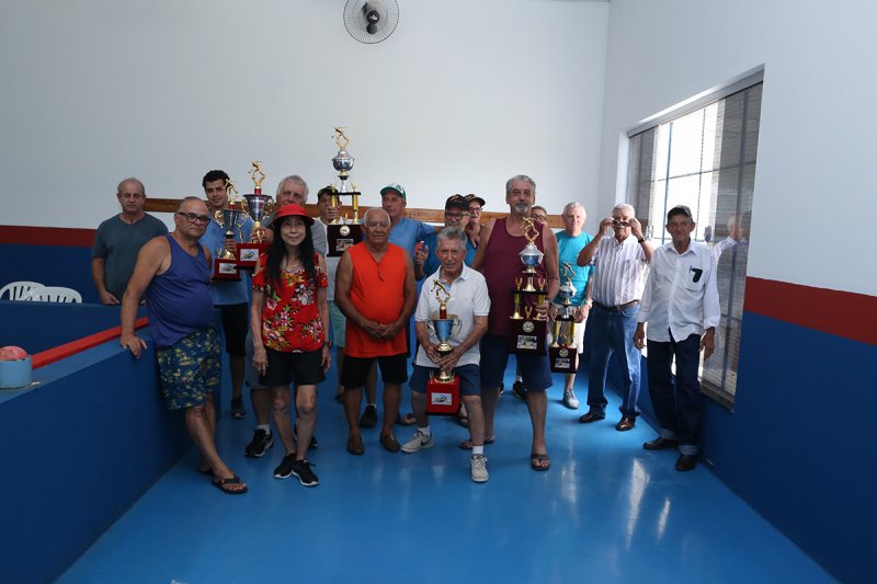 Bocha premia melhores do ano no Lago Azul