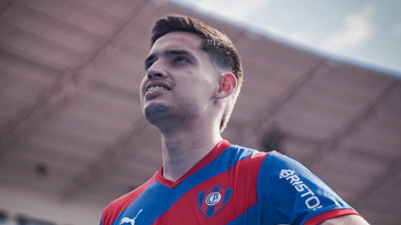 Reforço do São Paulo, Damián Bobadilla desembarca no Brasil