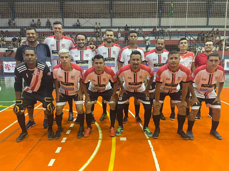 Sem Villa vence e chega a 6 pontos nos Cobras