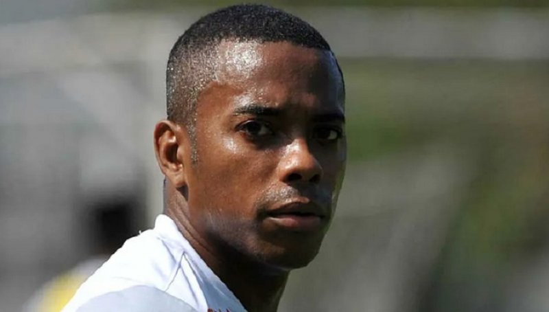 STJ marca data para decidir se jogador Robinho cumpre pena no Brasil por estupro