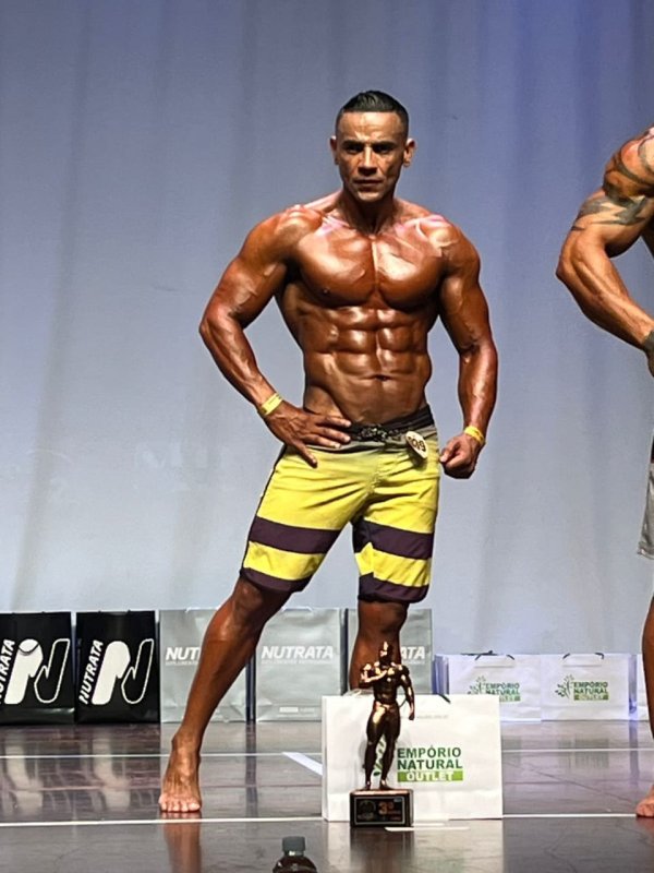 Penapolense destaca-se no fisiculturismo